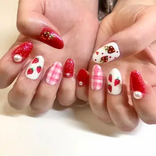 ネイル Minami 🍓のネイルデザイン