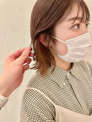 ミディアム 大人上品な ハイライト🪄イワヤのヘアスタイル