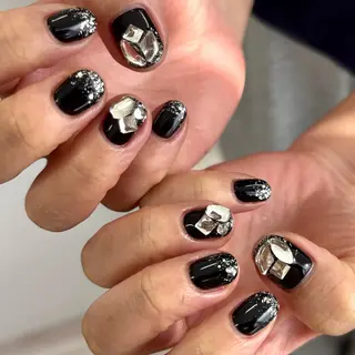 ネイル atelier classic所属・クラシック ネイル JR茨木駅前店のネイルデザイン