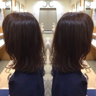ミディアム カラー 🐝肥田 しょーと🐝のヘアスタイル