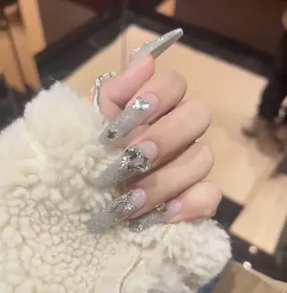 ネイル 吉田 美羽のネイルデザイン