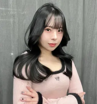 ロング .⋆𝜗𝜚表参道︎ ︎︎✧Hiraraのヘアスタイル