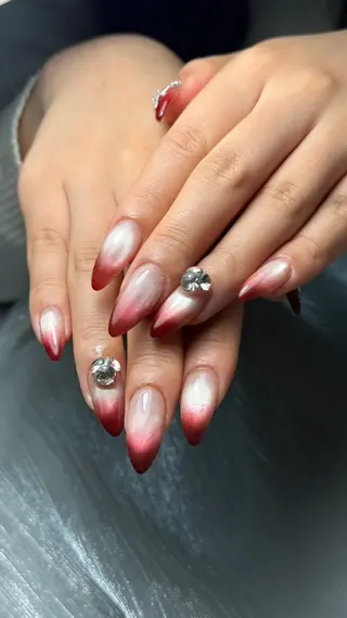 ネイル ルシイ🎀新宿長さ 出しパーツ専門店のネイルデザイン