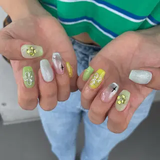 ネイル twoo______ miyuのネイルデザイン