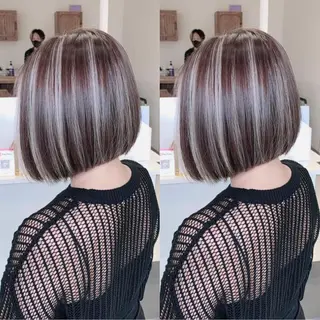 ショート カラー オフホワイトアンドなんば所属・福西 洋斗のヘアスタイル