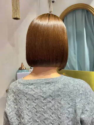 ミディアム カラー 髪質改善【縮毛矯正】 北千住で美髪に導く人のヘアスタイル