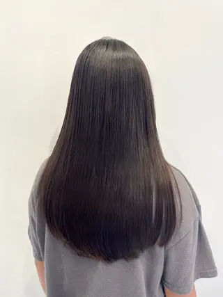 ロング パーマ 顔周りレイヤー／ 似合わせ／古津遼平のヘアスタイル