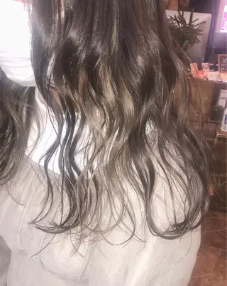 ロング L'wis所属・🪄🫧ハイトーン/ 乙津茜🐰L'wisのヘアスタイル