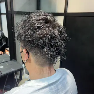 パーマ メンズ newi TATSUのヘアスタイル