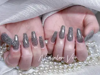 ネイル Nailsalon Vi+ももか🩷のネイルデザイン