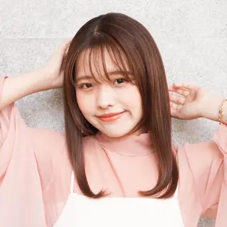 セミロング カラー 安岡美咲✂︎ 艶カラー/髪質改善のヘアスタイル