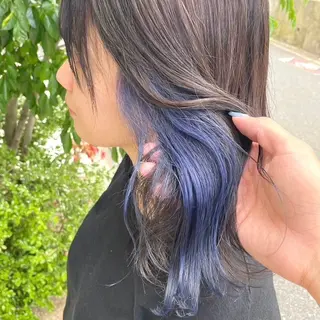 カラー しおり🍬 KOKORO🤍のヘアスタイル