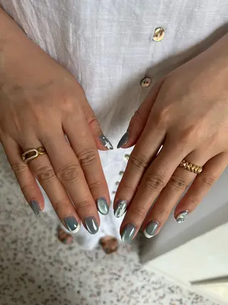 ネイル 小松 千冬snazzyのネイルデザイン