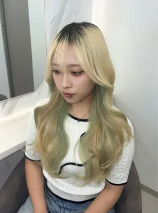 ロング Lapis所属・韓国レイヤーカット/ AIRIのヘアスタイル