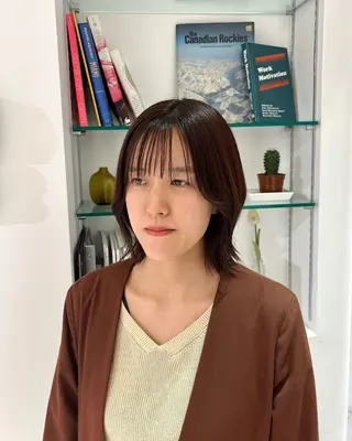 ショート カラー 野中里紗/ ベージュカラーのヘアスタイル