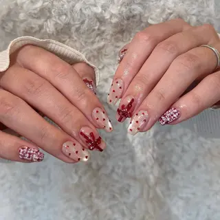ネイル シュシュ 🎀 girly nailのネイルデザイン