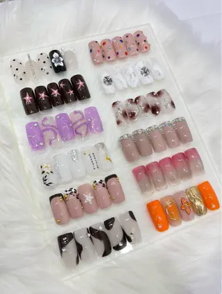 ミディアム Angie Nail所属・Angie Nail CHIYURIのネイルデザイン