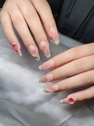 ネイル Lee Nailsのネイルデザイン