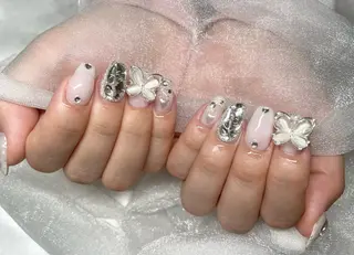 ネイル Roi〈ロワ〉 Minakoのネイルデザイン