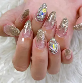 ロング ネイル celica所属・松田 由真のネイルデザイン