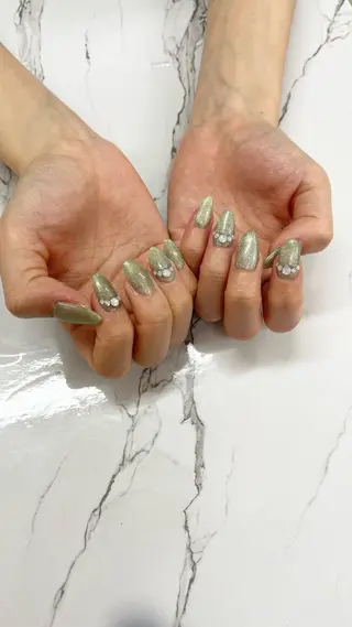 ネイル はあとねいる板橋ときわ台店所属・Nozomi はあとねいるのネイルデザイン