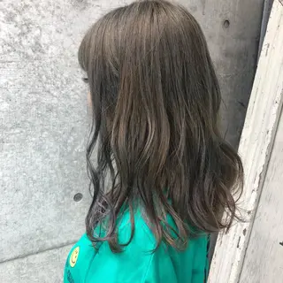 セミロング カラー clomus所属・YUKA艶髪 🌸寛ぎ部屋のヘアスタイル