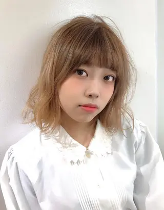 ミディアム カラー eins.hair所属・過去一の柔髪ヘア 🌿einshairのヘアスタイル