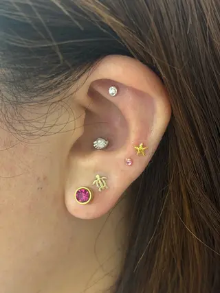 耳つぼジュエリー👂 🎀kumiのエステ・リラクイメージ