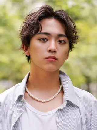 パーマ 経田 偉央のヘアスタイル