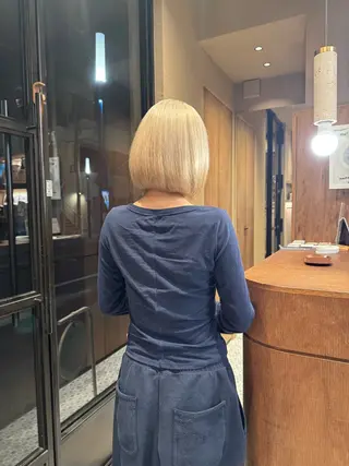 ミディアム カラー hina 🛋️ブリーチカラーのヘアスタイル