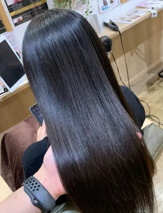 Luela 彦根店所属・種市 泰士のヘアスタイル