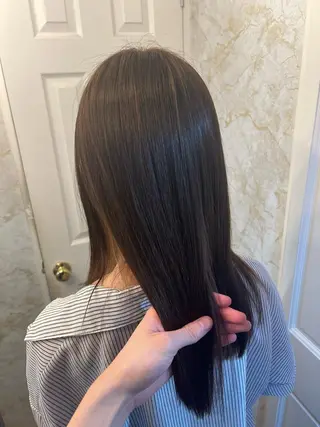 セミロング 髪質改善特化💫 韓国ヘアAyumuのヘアスタイル