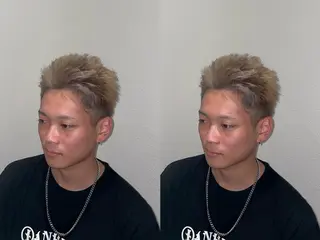 カラー メンズ 夏向/ハイトーン /パーマのヘアスタイル