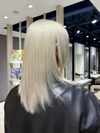 ミディアム カラー 🫧うる艶ハイトーン 🫧💘サヤ💘のヘアスタイル