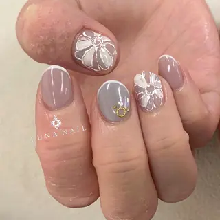 ネイル アトリエ　ミモザ所属・いまむら あかりのネイルデザイン