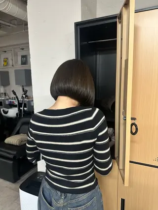 ショート カラー tokute よしかわなお🍒のヘアスタイル