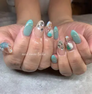 ネイル ﾈｲﾙﾙｰﾑﾘｯｶ 𝐦𝐚𝐲𝐮のネイルデザイン