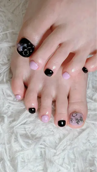 ネイル haleyume所属・shino🌟 痛ネイルのネイルデザイン