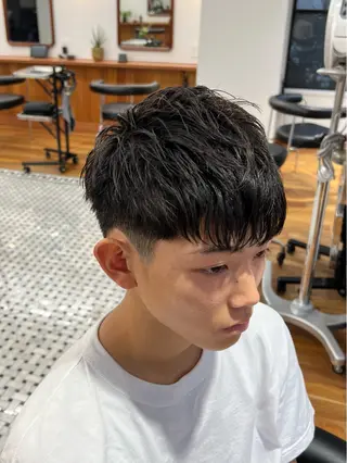 ショート メンズ メンズカット✂️ スキンフェード伊藤陸のヘアスタイル