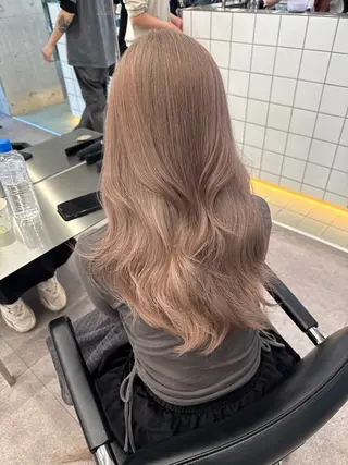 ロング カラー 🐯ミルクティーベー ジュ/大雅🐯のヘアスタイル