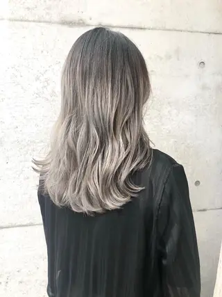 ロング カラー clomus所属・YUKA艶髪 🌸寛ぎ部屋のヘアスタイル