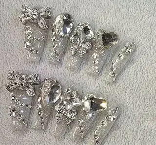 ネイル D-BEAUTY Nailsalonのネイルデザイン