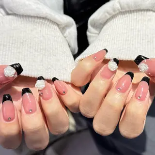 セミロング 小川 柚香のネイルデザイン