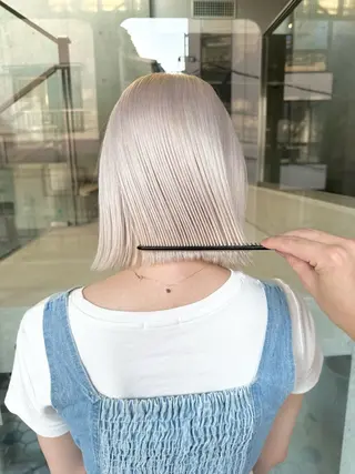 ショート カラー kai .のヘアスタイル