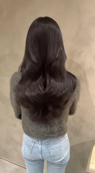 ロング L'EANE THE TOKYO所属・美顔形成カット｜青山 髪質改善｜三浦秀太郎のヘアスタイル