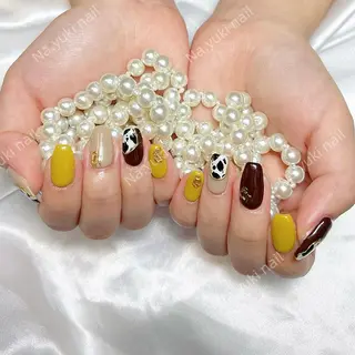 ネイル Queenie 🦋のネイルデザイン