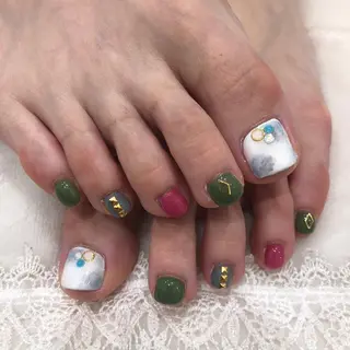 ネイル 指名支持率NO.1 スタイリストのヘアスタイル