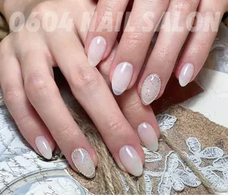 ネイル ishiro 🍂のネイルデザイン