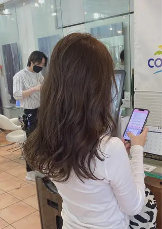 セミロング カラー特化 横川　翔希のヘアスタイル
