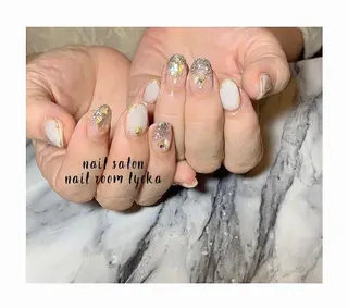 ネイル ﾈｲﾙﾙｰﾑﾘｯｶ 𝐦𝐚𝐲𝐮のネイルデザイン